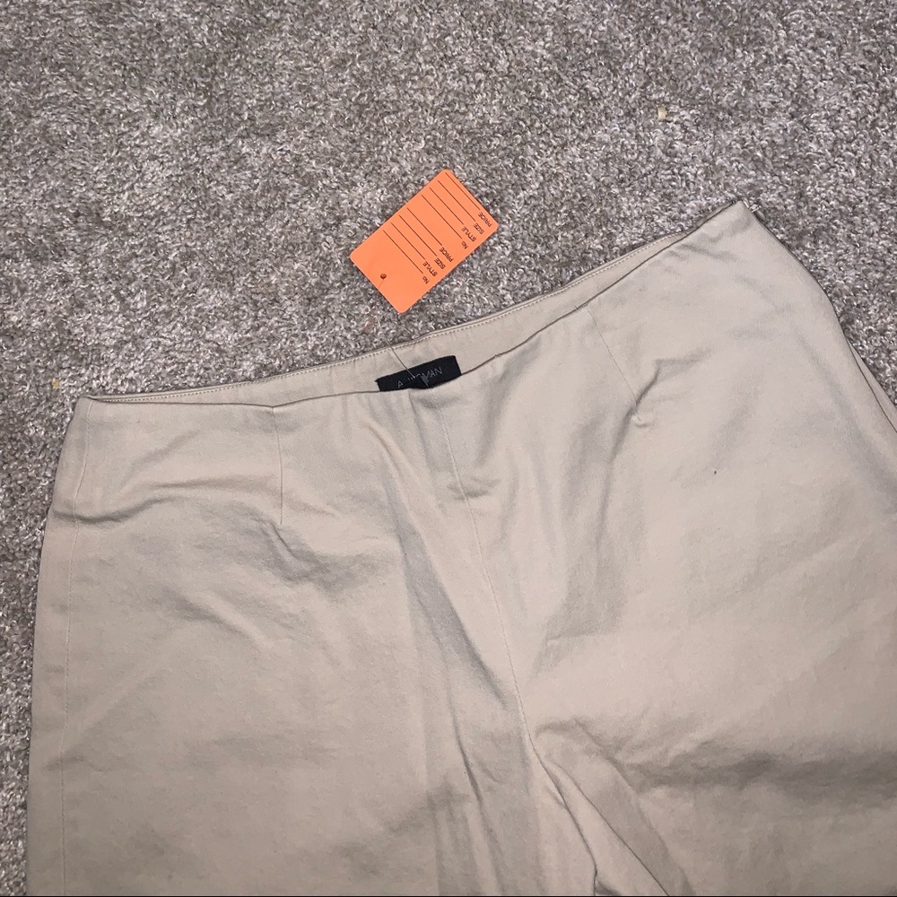 BRAND NWT A Woman Tan Cargo shorts size 8 - Picture 3 of 6